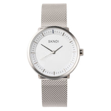 Load image into Gallery viewer, Traveller - Silver Mesh Strap
